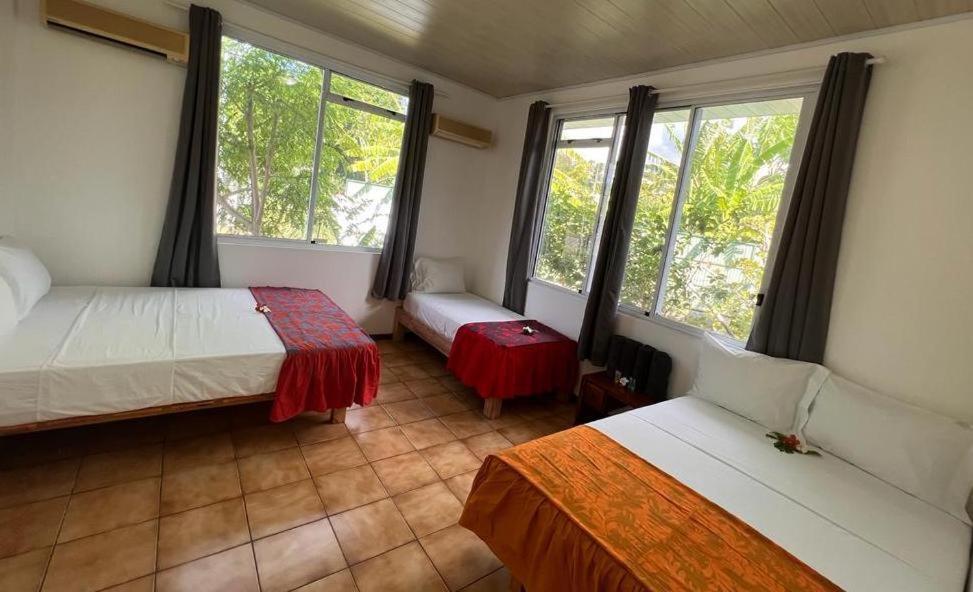 Pare Lodge Tahiti Pirae Quarto foto